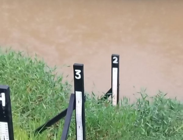 Monitoramento preventivo da  Defesa Civil de Itaúna acompanha nível do rio São João