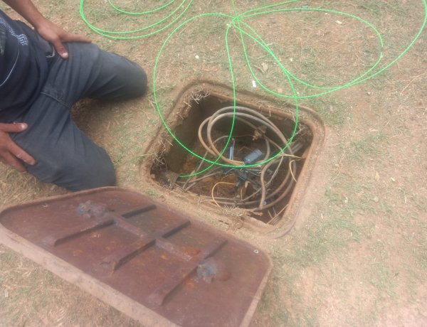 Roubos de fios de cobre atingem fonte luminosa da Praça da Matriz, em Itaúna