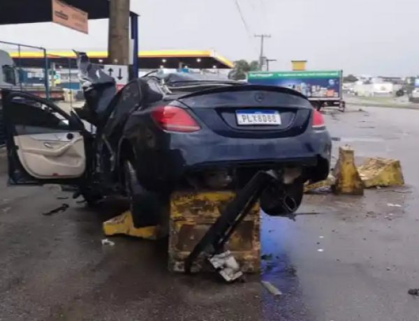 Jovem fica ferido em capotamento na MG-050, em Divinópolis