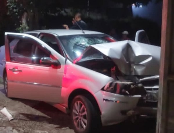 Acidente deixa duas pessoas feridas na Várzea da Olaria