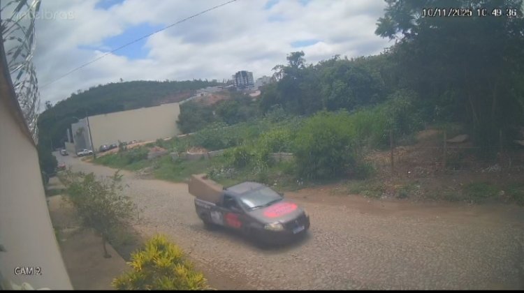 Descarte irregular de sofá gera indignação no Bairro JK