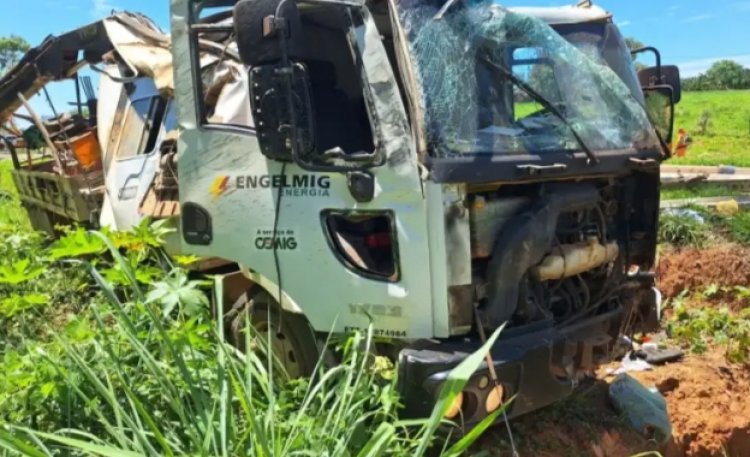 Colisão fatal na MG-050, motociclista de 73 snos morre e  seis pessoas ficam feridas em Pimenta