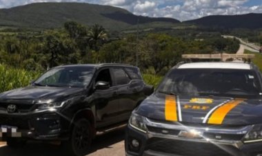 Toyota Hilux SW4 furtada é recuperada pela PRF em operação no combate ao crime