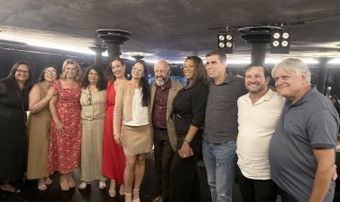 COLUNA CHIQUE- POR MÁRIO DEBIQUE