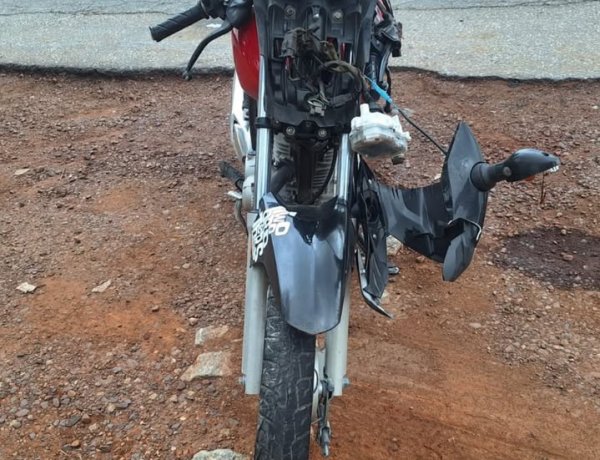 Acidente na MG-050 deixa motociclista ferido em Itaúna