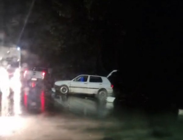 Acidente envolve três veículos na MG-431, entre Itaúna e Itatiaiuçu