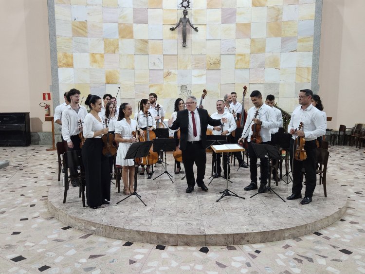 MÚSICA - Orquestra de Câmara de Itaúna apresenta programação especial em dezembro