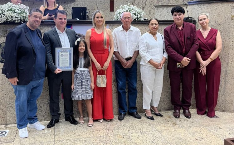 Coluna Chique - Por Mário Debique