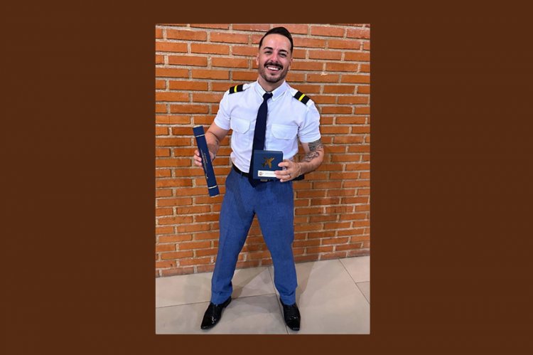 COLUNA SOCIAL - Adolfo Osório