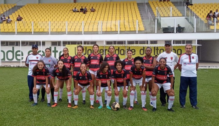 Jogo beneficente arrecada leite para a Associação Mães e Filhos