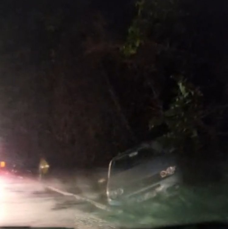 Acidente envolve três veículos na MG-431, entre Itaúna e Itatiaiuçu