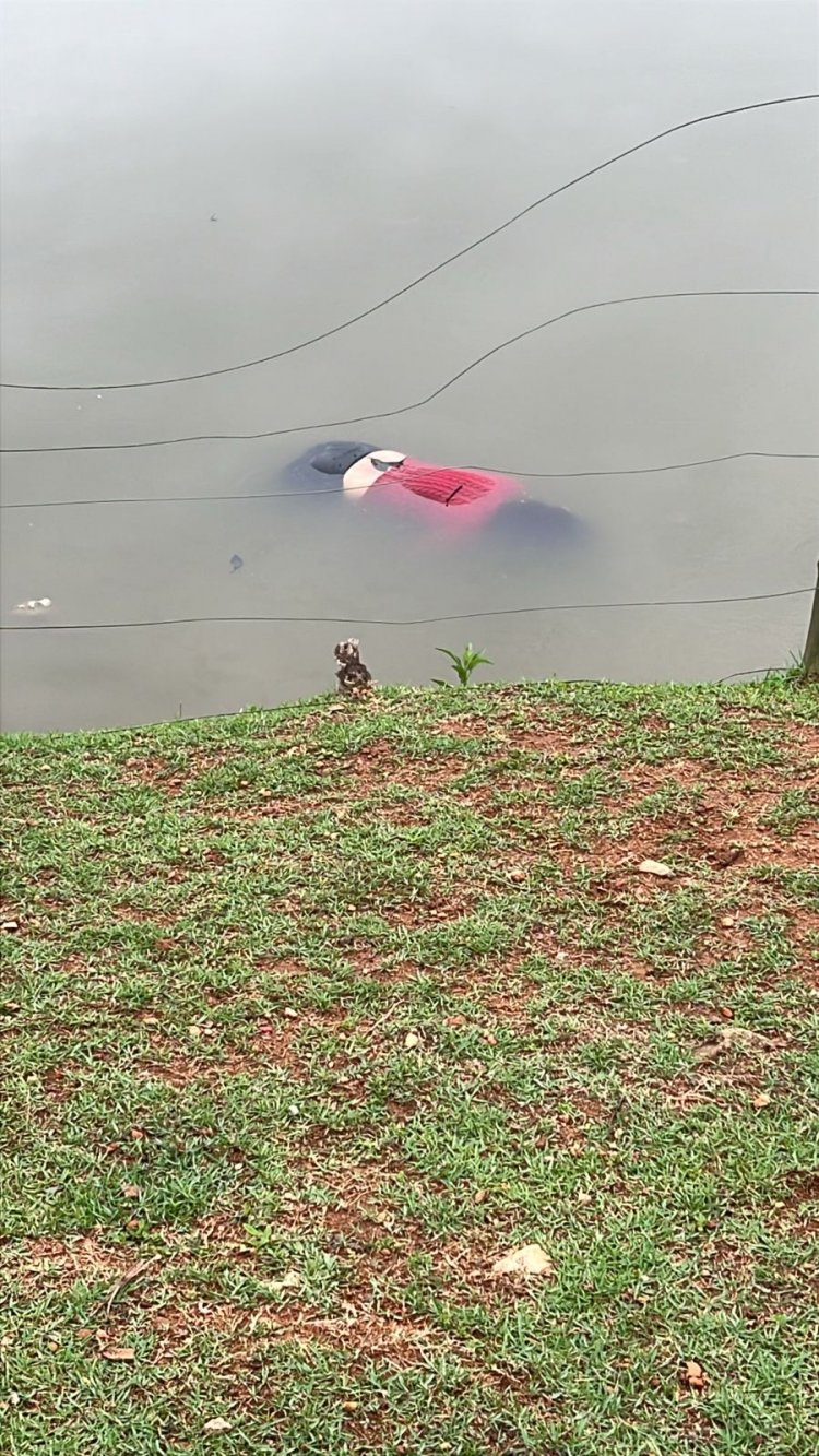 Corpo de Bombeiros atende ocorrência de afogamento na lagoa da prefeitura