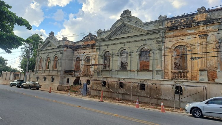 Restauração do prédio  antigo está 60% concluída