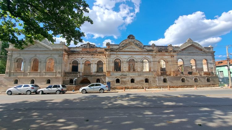 A RESTAURAÇÃO MAIS AGUARDADA EM ITAÚNA