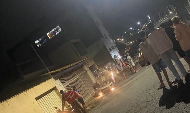 Capotamento mobiliza equipes de socorro no bairro Padre Eustáquio nesta noite de domingo