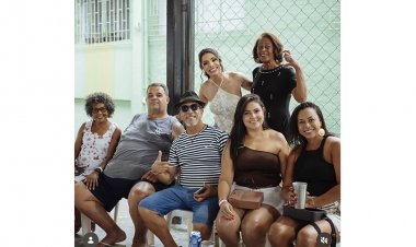 Coluna Chique - Por Mário Debique