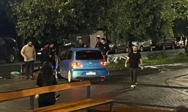 Colisão entre carro e moto na Av. JK alerta para falta de visibilidade no Alaita