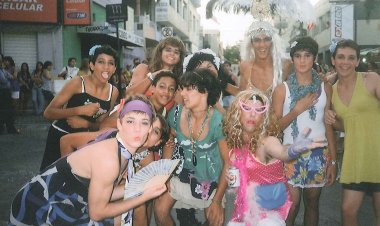 VAI COMEÇAR  A FOLIA!