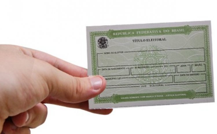 Jovens são convidados a fazer o Título Eleitoral