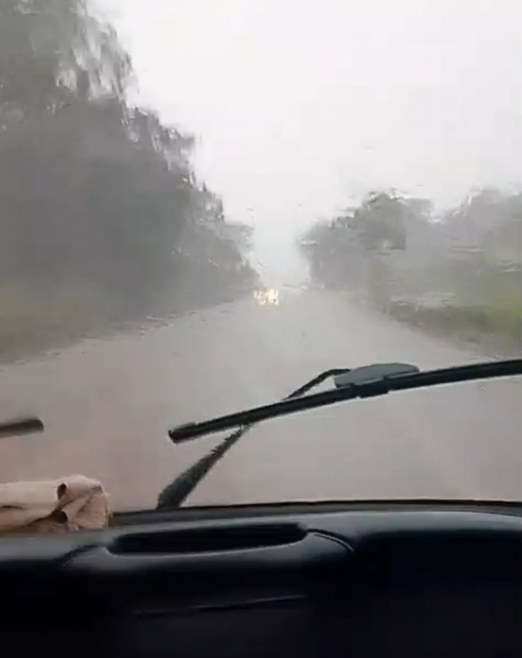 Chuva de granizo atinge Itaúna na tarde desta terça-feira (13)
