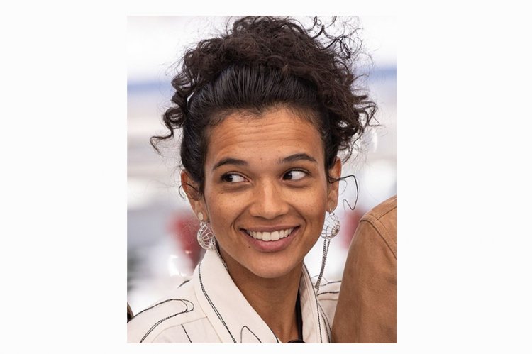 GLOBO DE OURO - Atriz itaunense no filme “O Agente Secreto”