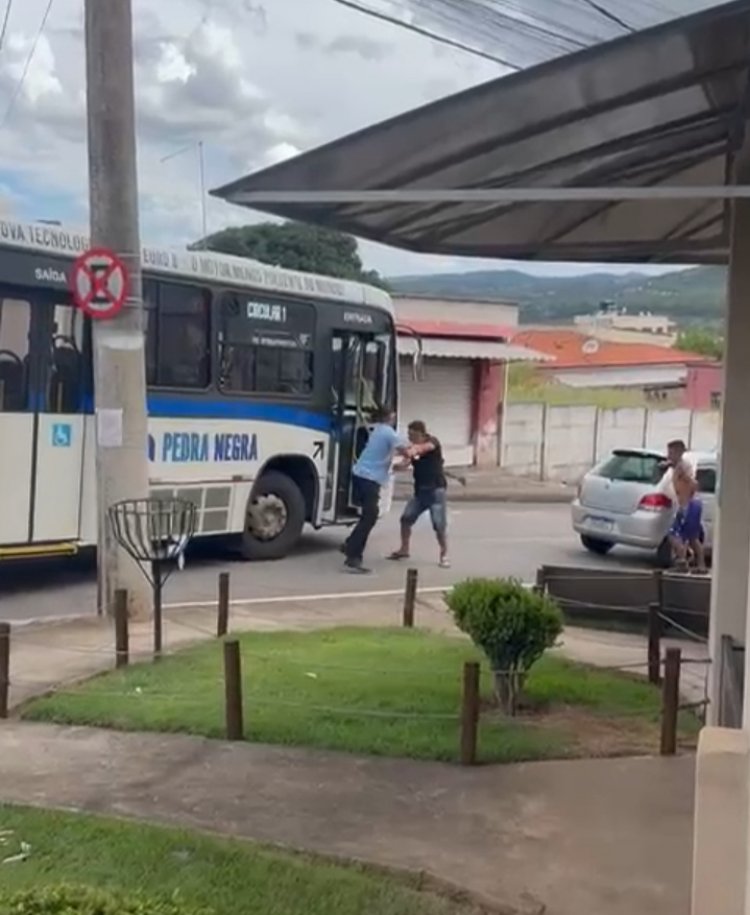 Confusão no Parque Jardim Santanense termina em agressão entre motorista de ônibus e condutor de veículo