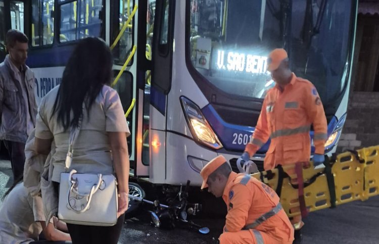 Colisão entre ônibus e moto deixa ferido no bairro Santanense nesta sexta