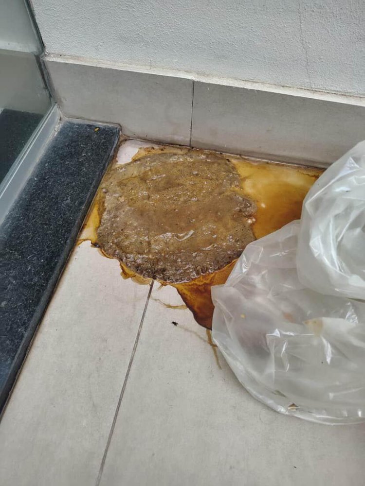 Homem é registrado urinando e defecando em galeria no Centro de Itaúna