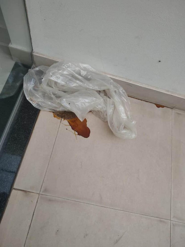 Homem é registrado urinando e defecando em galeria no Centro de Itaúna