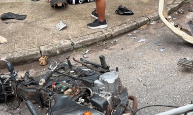 Acidente entre moto na contramão e carro deixa dois adolescentes feridos em Santanense