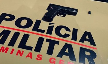 PM apreende simulacro de pistola e registra desobediência no Carnaval de Itaúna
