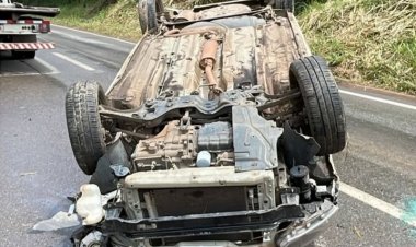 Atualização: Acidente na MG-050 deixa dois feridos leves em Itaúna