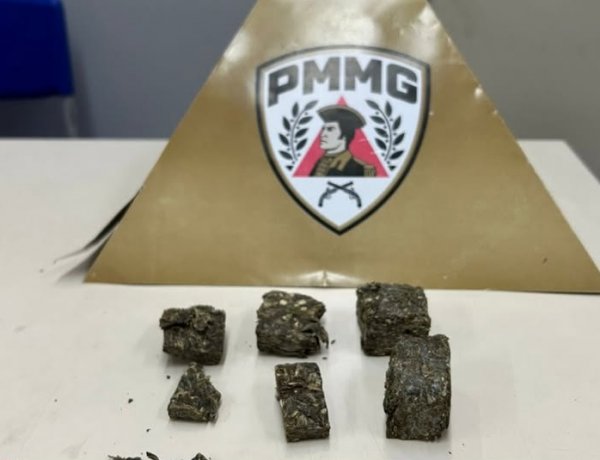 Jovem é preso por ameaça a comerciantes e tráfico de drogas