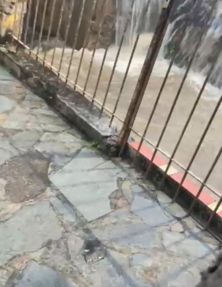 Chuva intensa inunda pontos críticos de Itaúna; avenida Jove Soares é a área mais afetada