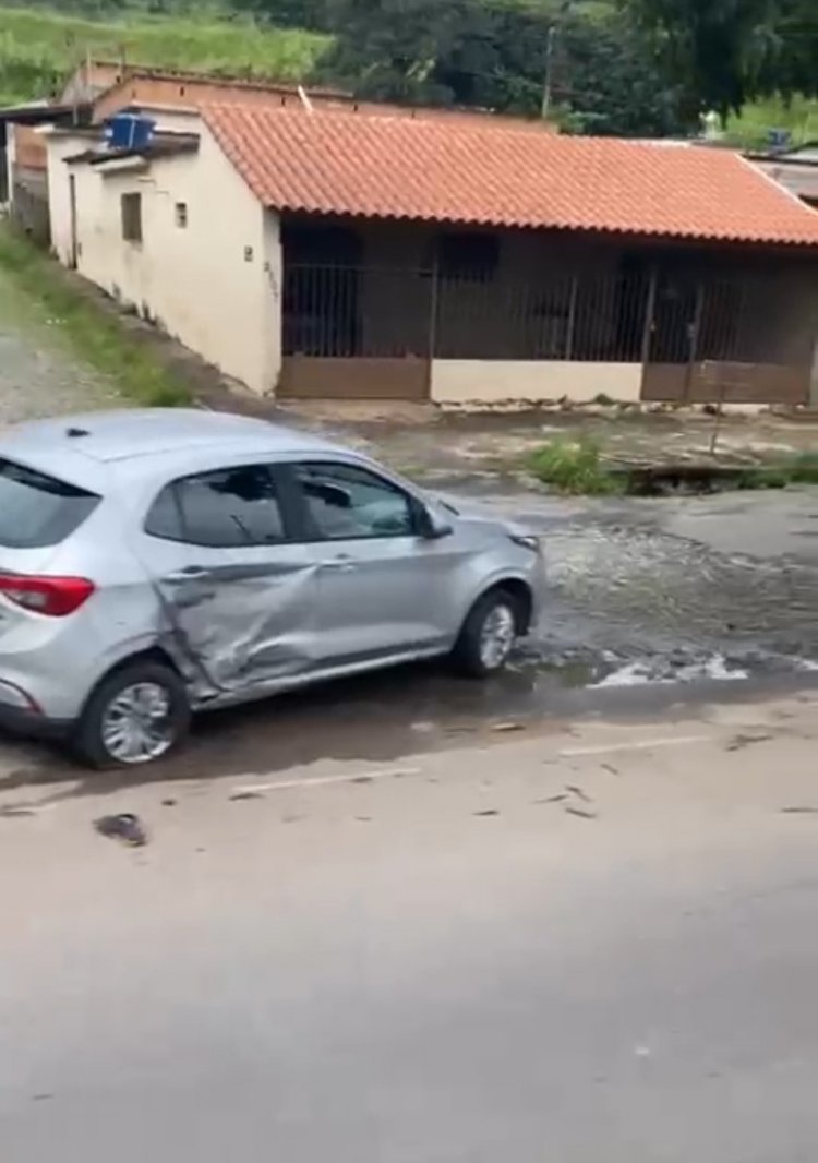 Acidente entre carro e moto mobiliza equipes de resgate na reta de Santanense