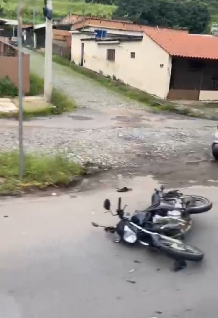 Acidente entre carro e moto mobiliza equipes de resgate na reta de Santanense