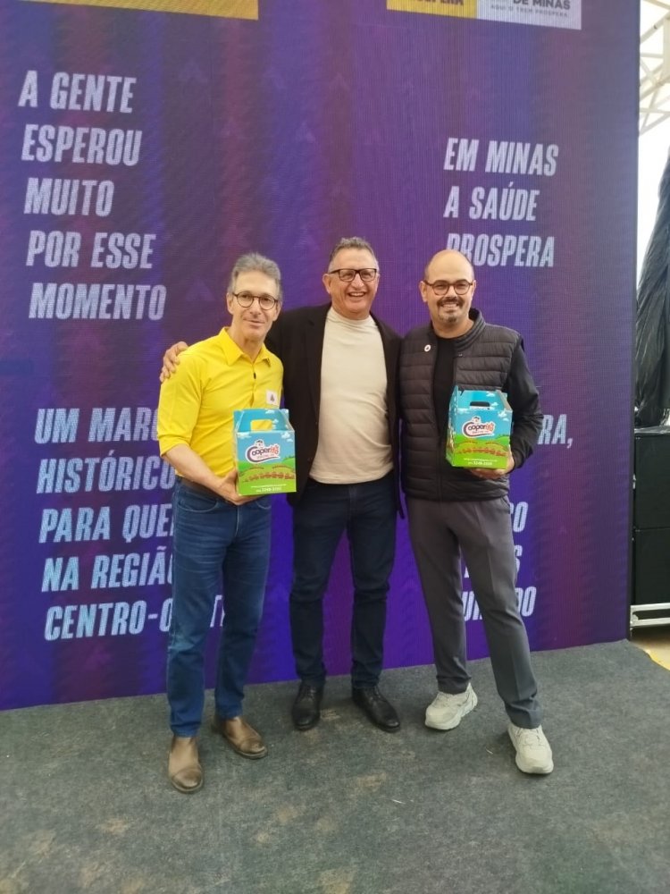 Coluna Social- Adolfo Osório