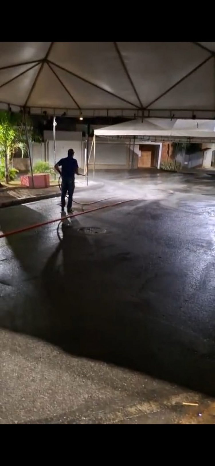 Madrugadas de trabalho, SAAE garante limpeza das pistas no Carnaval de Itaúna