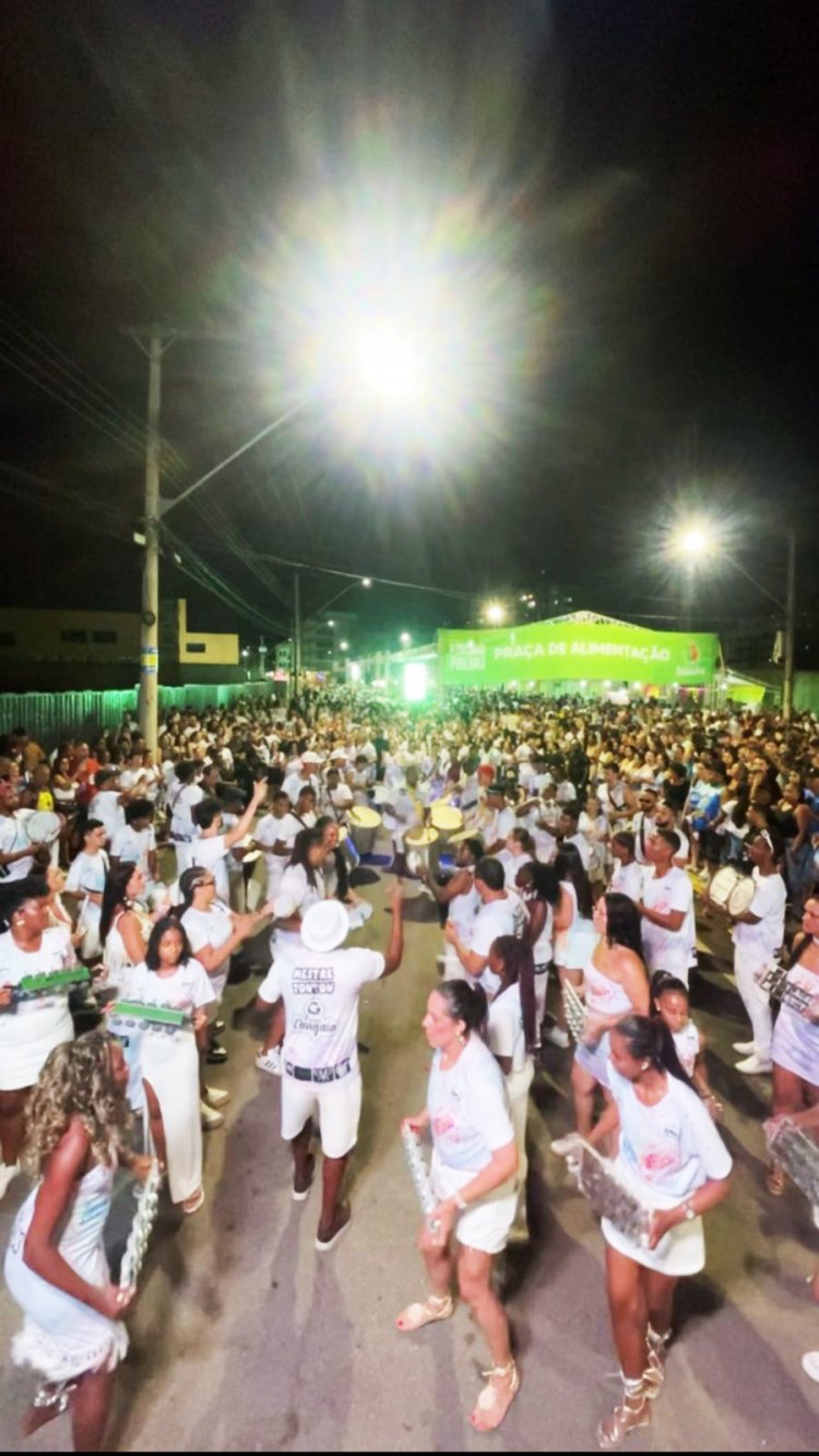 BLOCO DAS ESTRELAS - Deu No Que Deu dá mais um show!!! Desfile é mais um sucesso estrondoso!