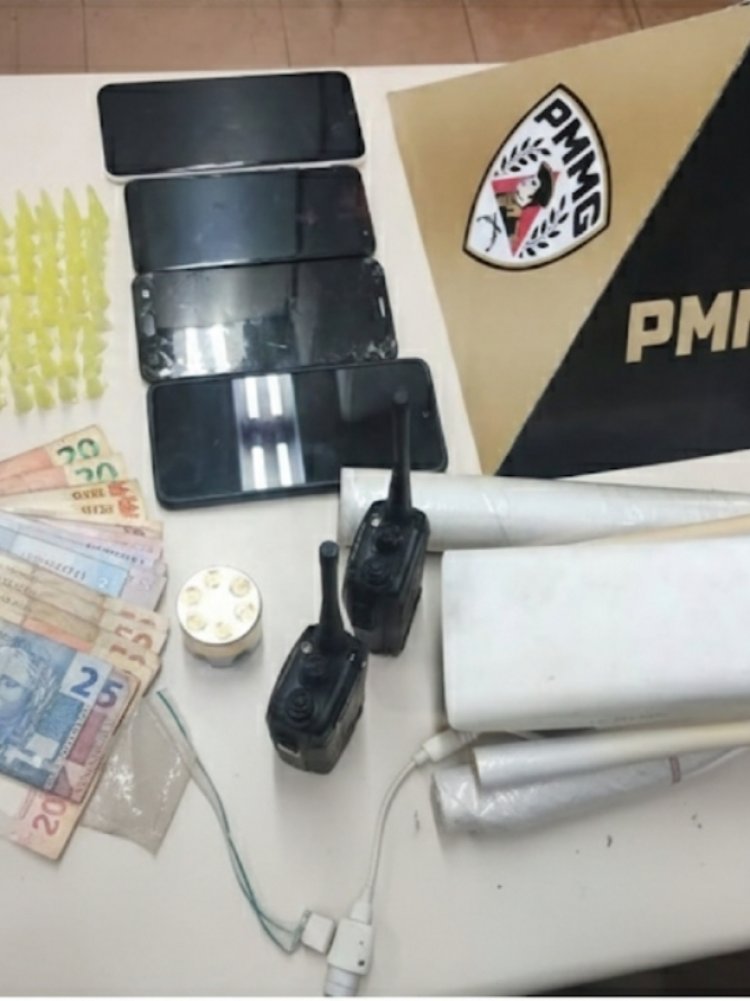 Operação policial em Itaúna desarticula ponto de tráfico após furto de celular