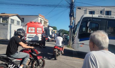 Motociclista quebra a perna após acidente na Rua Santana nesta sexta-feira