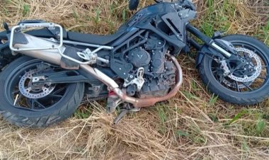Motociclista sofre queda na MG-050 após ser fechado por veículo