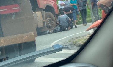 Colisão entre carreta e motocicleta na avenida São João