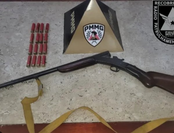 Polícia Militar apreende arma de fogo e munições em Itatiaiuçu