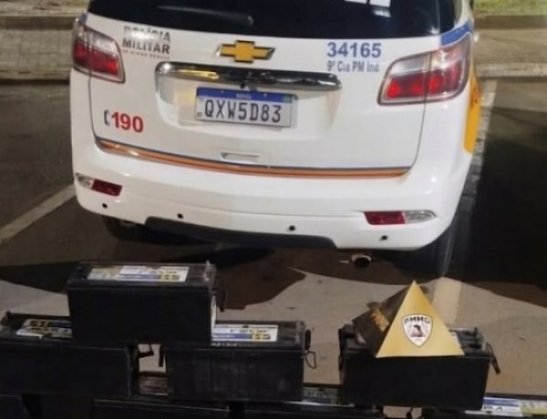 PM recupera baterias furtadas de operadora e detém comerciante em Itaúna