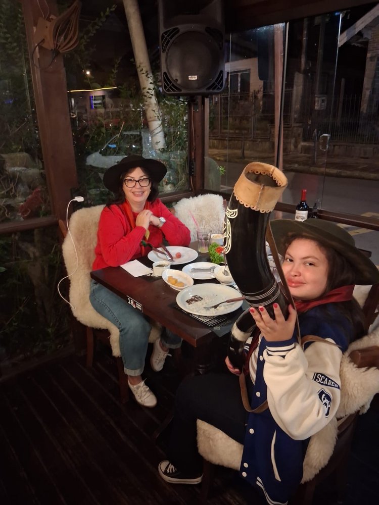 Coluna Chique - Por Mário Debique