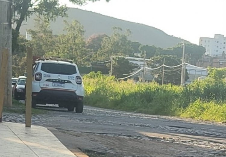 Corpo é encontrado em residência na Vila Tavares, em Itaúna