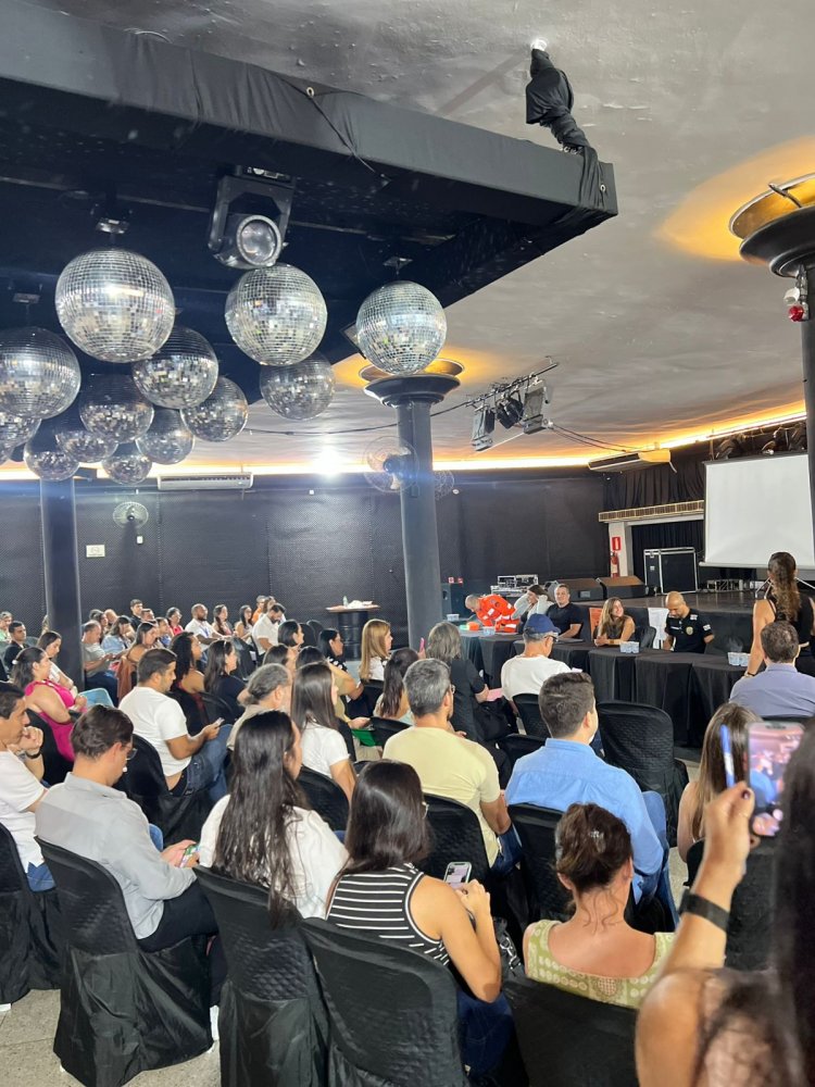 CUIDADO ANIMAL - Manejo populacional de cães e gatos em debate