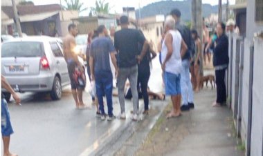 HOMICÍDIO - Homem é morto a tiros no meio da rua