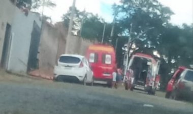 Deslizamento de barranco atinge trabalhador no bairro Santa Edwiges